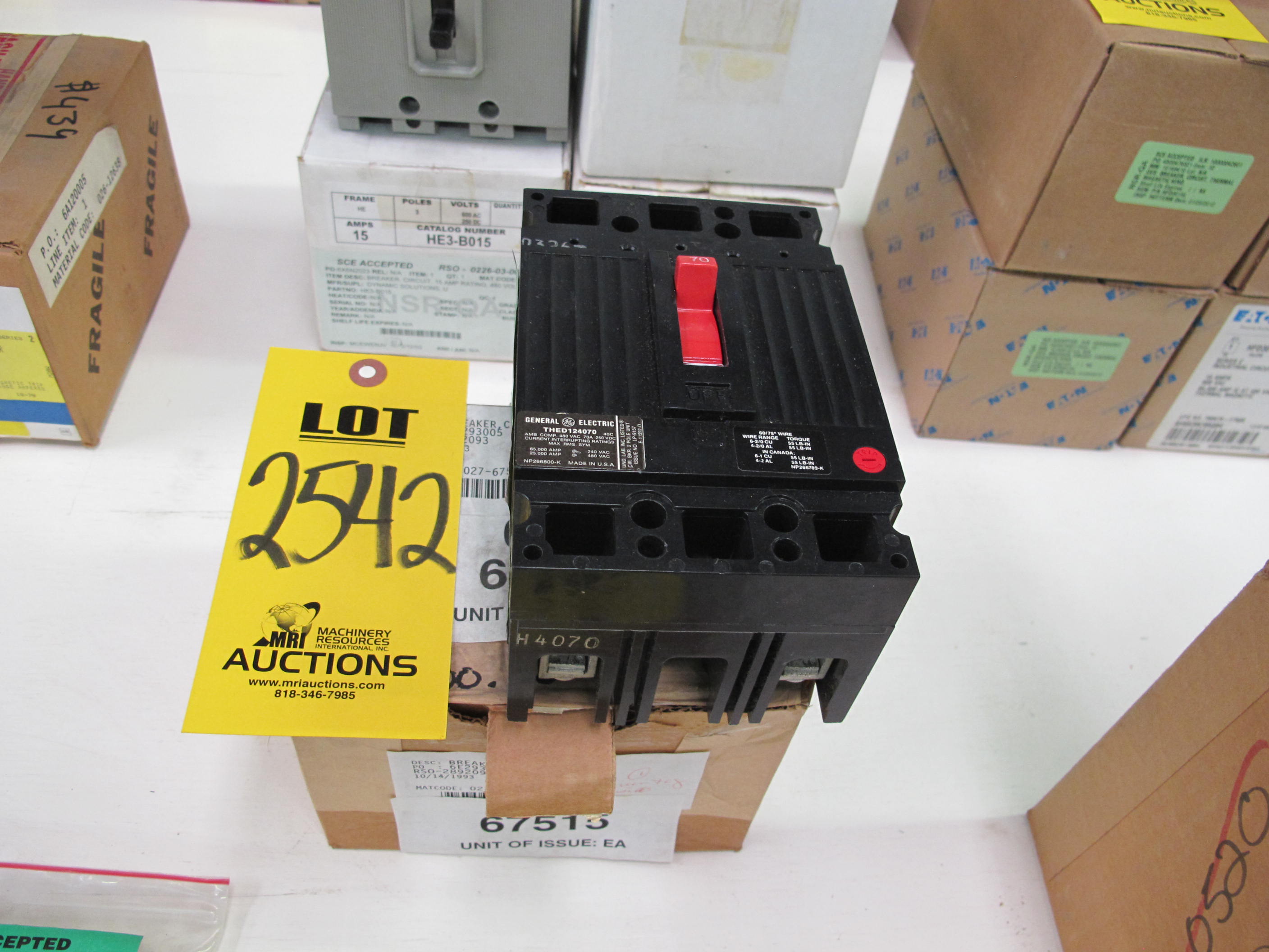 BREAKER, CIRCUIT TYPE, 70 AMP RATING, 480 VAC/250 VDC VOLT RATING, 2 POLE, THERMAL MAGNETIC KIND. MOLDED CASE, CATALOG NO. THED124070WL, PART # DD188C8966P326 (W-44) LOADING & HANDLING FEE $5-